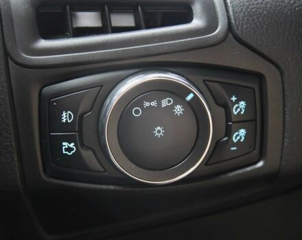 Сірий Форд Фокус, об'ємом двигуна 2 л та пробігом 163 тис. км за 7600 $, фото 20 на Automoto.ua