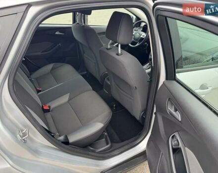 Серый Форд Фокус, объемом двигателя 1.6 л и пробегом 130 тыс. км за 8900 $, фото 24 на Automoto.ua