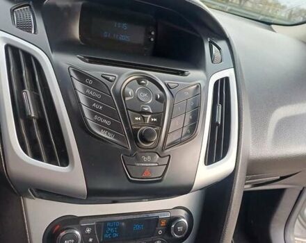 Сірий Форд Фокус, об'ємом двигуна 1 л та пробігом 136 тис. км за 7000 $, фото 17 на Automoto.ua