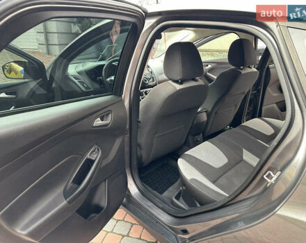 Серый Форд Фокус, объемом двигателя 2 л и пробегом 178 тыс. км за 6450 $, фото 45 на Automoto.ua