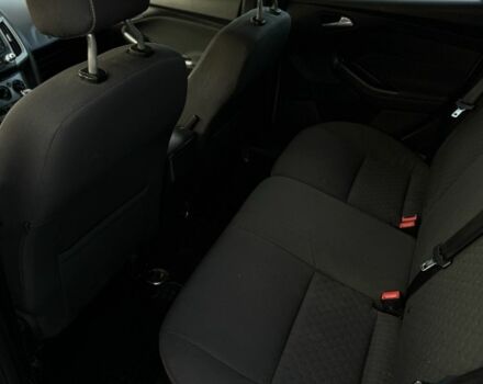 Серый Форд Фокус, объемом двигателя 1.6 л и пробегом 242 тыс. км за 5400 $, фото 7 на Automoto.ua