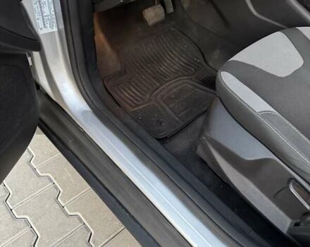 Форд Фокус 2013 у Львові на Automoto.ua Сірий Форд Фокус, об'ємом двигуна 2 л та пробігом 128 тис. км за 8000 $, фото 32 на Automoto.ua