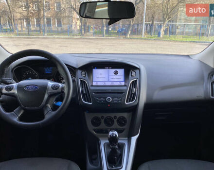 Серый Форд Фокус, объемом двигателя 1 л и пробегом 228 тыс. км за 6799 $, фото 9 на Automoto.ua