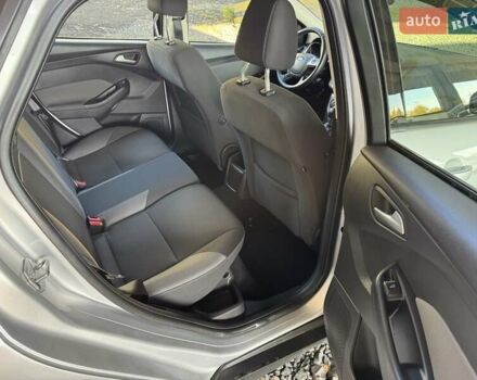 Сірий Форд Фокус, об'ємом двигуна 1.6 л та пробігом 130 тис. км за 9350 $, фото 24 на Automoto.ua