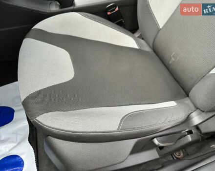 Серый Форд Фокус, объемом двигателя 2 л и пробегом 178 тыс. км за 6450 $, фото 70 на Automoto.ua