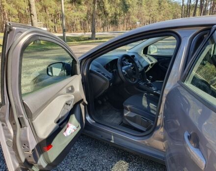 Серый Форд Фокус, объемом двигателя 1.6 л и пробегом 198 тыс. км за 7700 $, фото 5 на Automoto.ua