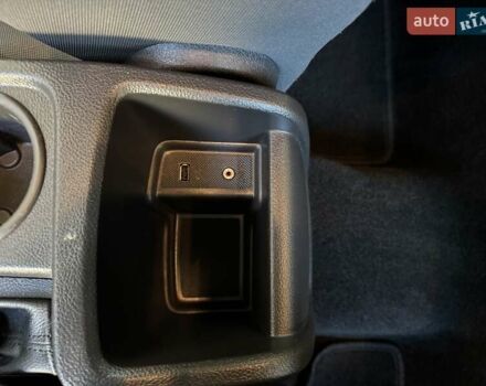 Сірий Форд Фокус, об'ємом двигуна 1.6 л та пробігом 130 тис. км за 9350 $, фото 38 на Automoto.ua