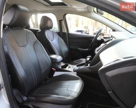 Серый Форд Фокус, объемом двигателя 2 л и пробегом 122 тыс. км за 5999 $, фото 9 на Automoto.ua