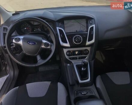 Форд Фокус 2013 в Киеве на Automoto.ua Серый Форд Фокус, объемом двигателя 1 л и пробегом 70 тыс. км за 6900 $, фото 10 на Automoto.ua