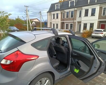 Форд Фокус 2013 у Ирпене на Automoto.ua Сірий Форд Фокус, об'ємом двигуна 1 л та пробігом 156 тис. км за 8200 $, фото 8 на Automoto.ua