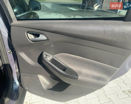 Серый Форд Фокус, объемом двигателя 1.56 л и пробегом 222 тыс. км за 8750 $, фото 18 на Automoto.ua