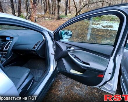 Серый Форд Фокус, объемом двигателя 2 л и пробегом 155 тыс. км за 7300 $, фото 2 на Automoto.ua