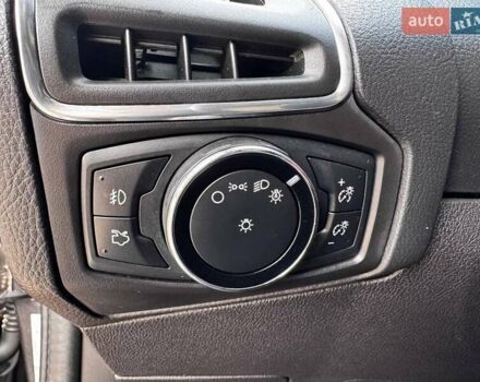 Сірий Форд Фокус, об'ємом двигуна 2 л та пробігом 180 тис. км за 8900 $, фото 17 на Automoto.ua