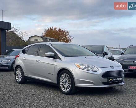 Сірий Форд Фокус, об'ємом двигуна 0 л та пробігом 106 тис. км за 6700 $, фото 72 на Automoto.ua