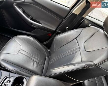 Сірий Форд Фокус, об'ємом двигуна 2 л та пробігом 180 тис. км за 8900 $, фото 22 на Automoto.ua