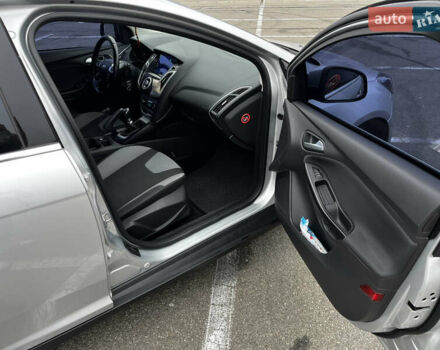 Серый Форд Фокус, объемом двигателя 1.56 л и пробегом 226 тыс. км за 7900 $, фото 48 на Automoto.ua