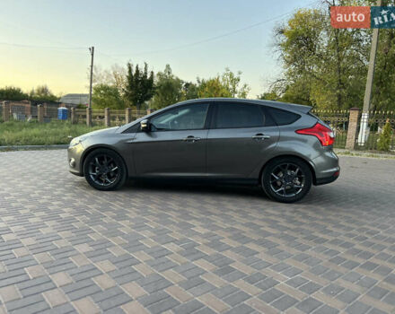 Форд Фокус 2014 в Валках на Automoto.ua Серый Форд Фокус, объемом двигателя 2 л и пробегом 218 тыс. км за 6999 $, фото 4 на Automoto.ua