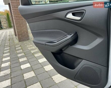 Форд Фокус 2014 в Стрые на Automoto.ua Серый Форд Фокус, объемом двигателя 1.6 л и пробегом 197 тыс. км за 9350 $, фото 90 на Automoto.ua