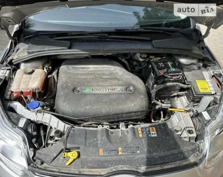 Серый Форд Фокус, объемом двигателя 0 л и пробегом 115 тыс. км за 9199 $, фото 61 на Automoto.ua
