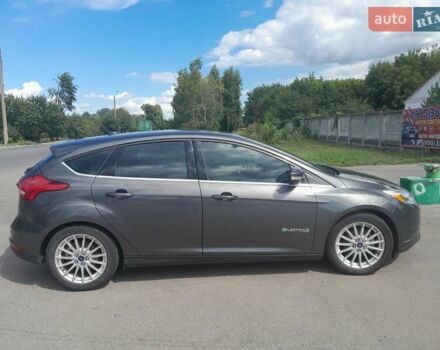Серый Форд Фокус, объемом двигателя 0 л и пробегом 137 тыс. км за 9200 $, фото 2 на Automoto.ua