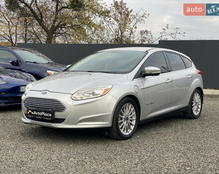 Сірий Форд Фокус, об'ємом двигуна 0 л та пробігом 106 тис. км за 6700 $, фото 10 на Automoto.ua