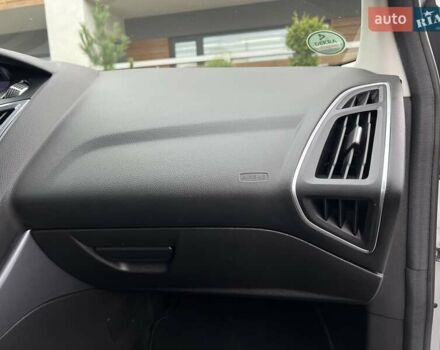 Форд Фокус 2014 в Стрые на Automoto.ua Серый Форд Фокус, объемом двигателя 1.6 л и пробегом 197 тыс. км за 9350 $, фото 131 на Automoto.ua