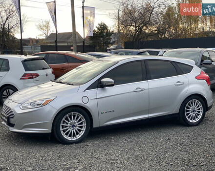 Серый Форд Фокус, объемом двигателя 0 л и пробегом 106 тыс. км за 6700 $, фото 5 на Automoto.ua