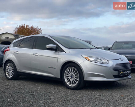 Сірий Форд Фокус, об'ємом двигуна 0 л та пробігом 106 тис. км за 6700 $, фото 73 на Automoto.ua