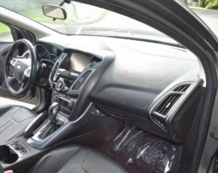 Сірий Форд Фокус, об'ємом двигуна 2 л та пробігом 132 тис. км за 4500 $, фото 12 на Automoto.ua
