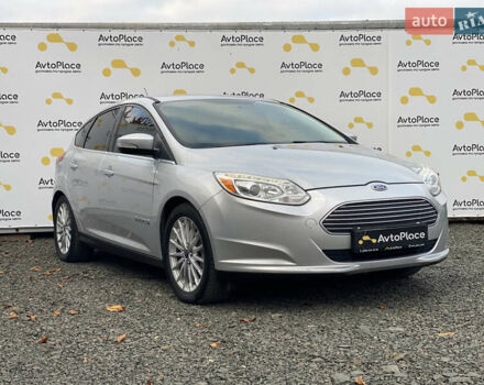 Сірий Форд Фокус, об'ємом двигуна 0 л та пробігом 106 тис. км за 6700 $, фото 75 на Automoto.ua