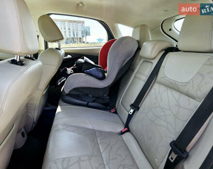 Серый Форд Фокус, объемом двигателя 0 л и пробегом 160 тыс. км за 6800 $, фото 16 на Automoto.ua