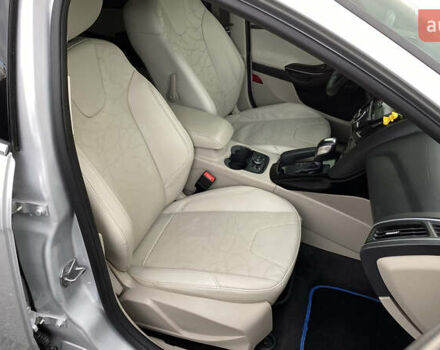 Сірий Форд Фокус, об'ємом двигуна 0 л та пробігом 106 тис. км за 6700 $, фото 27 на Automoto.ua