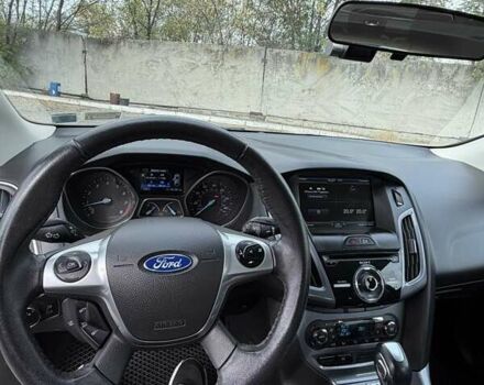 Сірий Форд Фокус, об'ємом двигуна 2 л та пробігом 180 тис. км за 9000 $, фото 6 на Automoto.ua