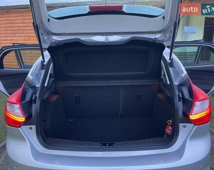 Серый Форд Фокус, объемом двигателя 1.6 л и пробегом 198 тыс. км за 9800 $, фото 4 на Automoto.ua