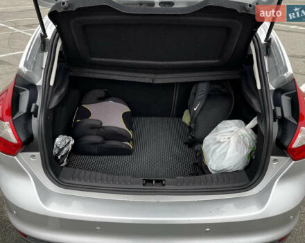 Серый Форд Фокус, объемом двигателя 1.56 л и пробегом 226 тыс. км за 7900 $, фото 42 на Automoto.ua