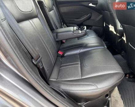Сірий Форд Фокус, об'ємом двигуна 2 л та пробігом 180 тис. км за 8900 $, фото 8 на Automoto.ua