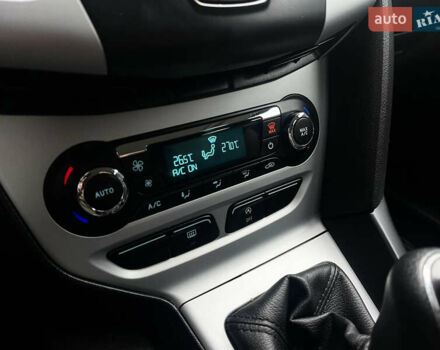 Сірий Форд Фокус, об'ємом двигуна 1 л та пробігом 129 тис. км за 6499 $, фото 17 на Automoto.ua