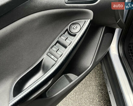 Сірий Форд Фокус, об'ємом двигуна 1 л та пробігом 129 тис. км за 6499 $, фото 19 на Automoto.ua