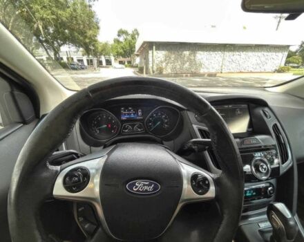 Серый Форд Фокус, объемом двигателя 2 л и пробегом 90 тыс. км за 2200 $, фото 7 на Automoto.ua