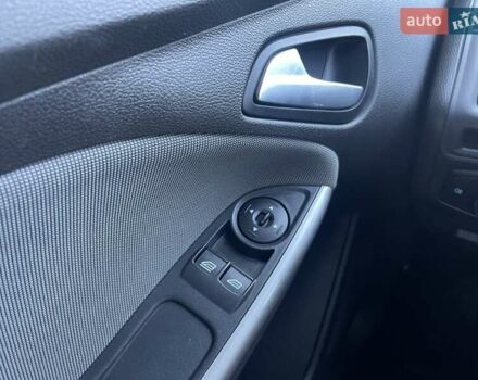 Серый Форд Фокус, объемом двигателя 1.56 л и пробегом 155 тыс. км за 8100 $, фото 11 на Automoto.ua