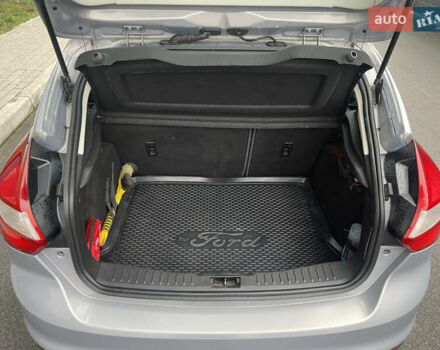 Сірий Форд Фокус, об'ємом двигуна 1 л та пробігом 129 тис. км за 6499 $, фото 25 на Automoto.ua