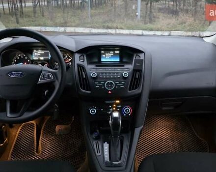 Серый Форд Фокус, объемом двигателя 2 л и пробегом 80 тыс. км за 7950 $, фото 10 на Automoto.ua