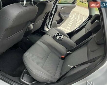 Форд Фокус 2014 в Стрые на Automoto.ua Серый Форд Фокус, объемом двигателя 1.6 л и пробегом 197 тыс. км за 9350 $, фото 92 на Automoto.ua