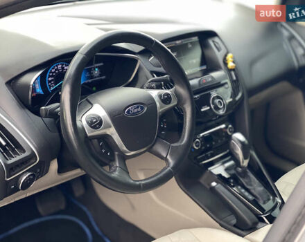 Сірий Форд Фокус, об'ємом двигуна 0 л та пробігом 106 тис. км за 6700 $, фото 37 на Automoto.ua