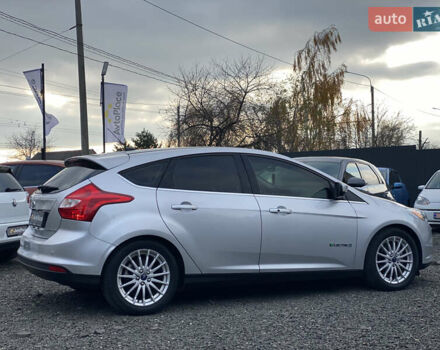 Сірий Форд Фокус, об'ємом двигуна 0 л та пробігом 106 тис. км за 6700 $, фото 58 на Automoto.ua