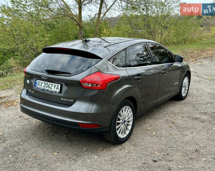 Серый Форд Фокус, объемом двигателя 0 л и пробегом 137 тыс. км за 7350 $, фото 7 на Automoto.ua