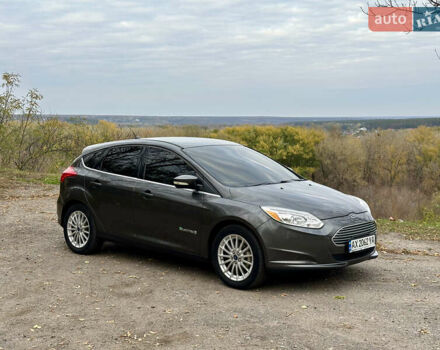 Серый Форд Фокус, объемом двигателя 0 л и пробегом 137 тыс. км за 7350 $, фото 5 на Automoto.ua