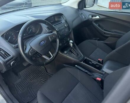 Сірий Форд Фокус, об'ємом двигуна 2 л та пробігом 137 тис. км за 9200 $, фото 2 на Automoto.ua
