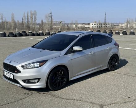 Серый Форд Фокус, объемом двигателя 2 л и пробегом 195 тыс. км за 8500 $, фото 2 на Automoto.ua