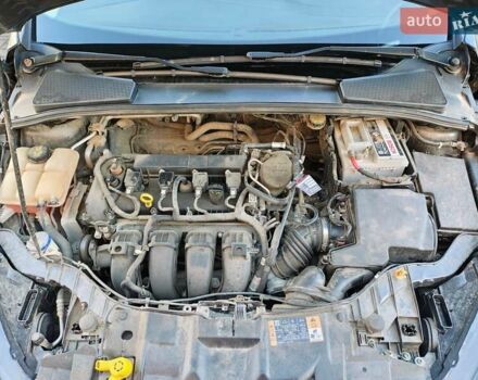 Серый Форд Фокус, объемом двигателя 2 л и пробегом 223 тыс. км за 8000 $, фото 2 на Automoto.ua